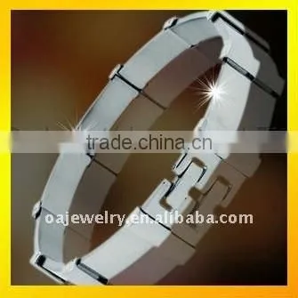 Low Price Jewelry Good Quality Charm Bracelet Stainless Steel Jewelry Bracelet