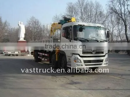 Dongfeng Tianlong 8 tons small-scale triaxial truck mounted crane factory directly sales