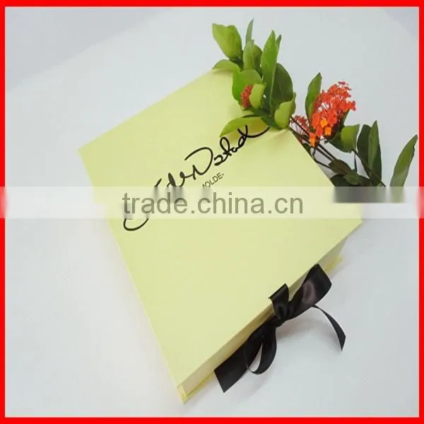 Rural Fresh Beautiful Style Nice Quality Paper Folding Gift Box With Ribbon Folding Jewelry Box