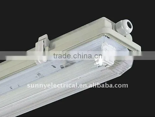 waterproof lighting fixture