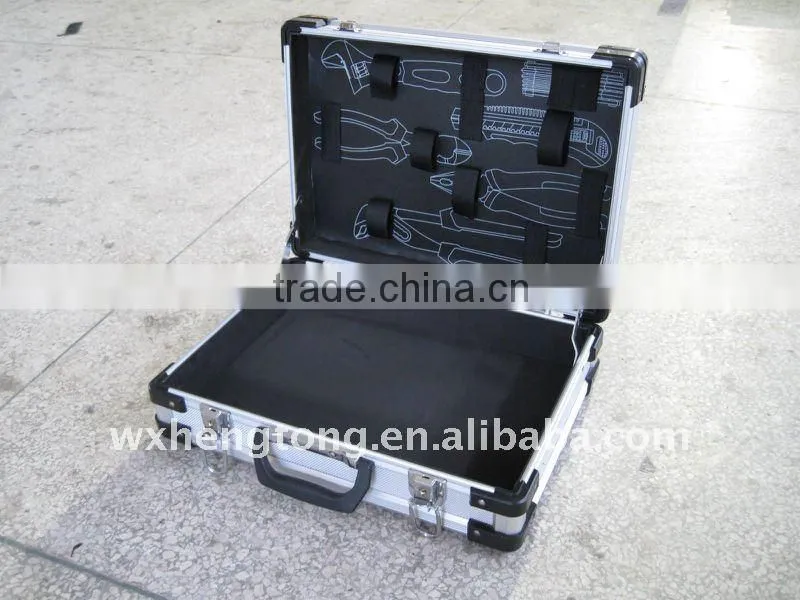 aluminum tool case with tool pallet