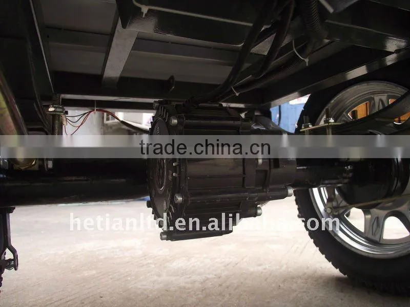 Electric freight tricycle