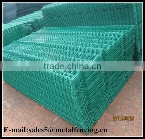 Galvanized welded wire mesh for wire fence panel