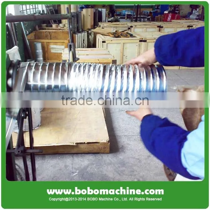 Aluminum flexible air duct machine