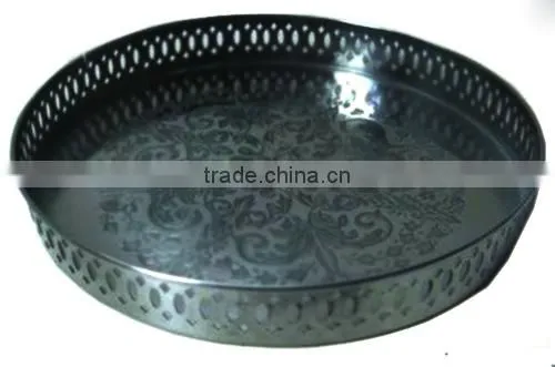 Metallic Embossed Charger Plate
