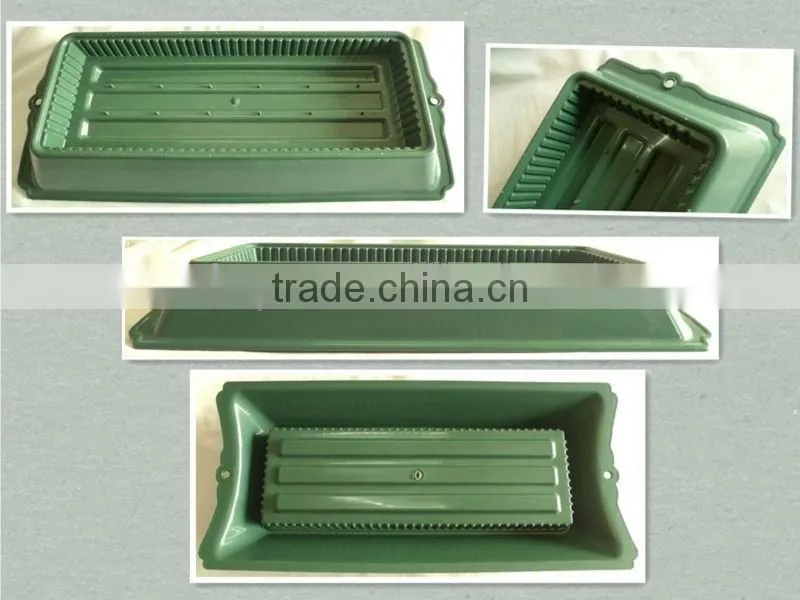 Plastic 18'' deluxe saddle-green