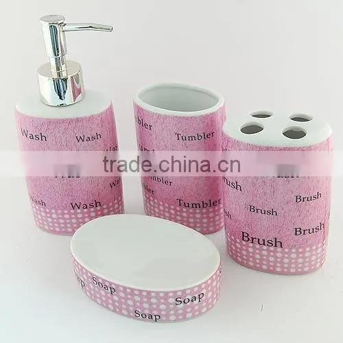 2015 ceramic bathroom set fashion design wiht english letter
