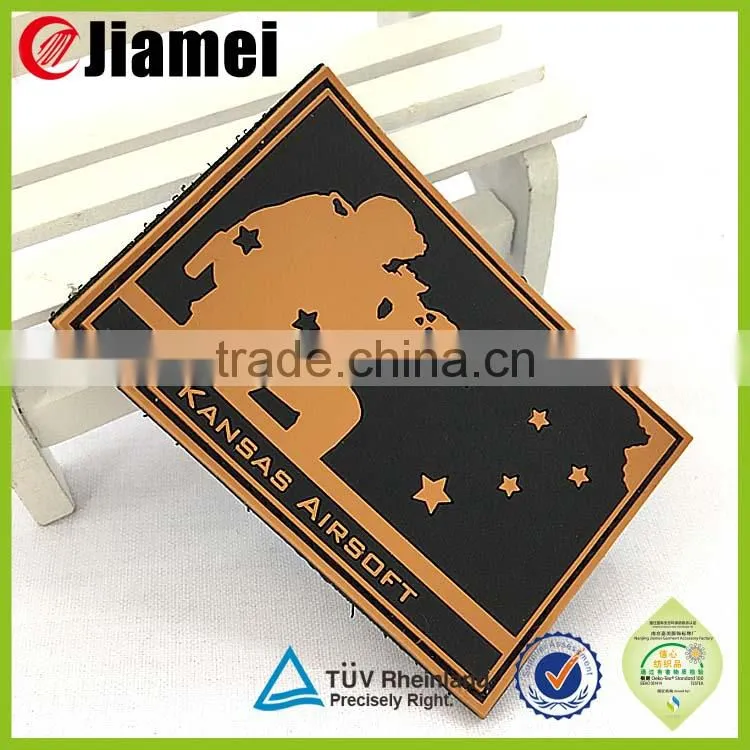 customized logo clothes brand name rubber patch maker