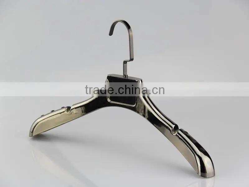 wholesale electronic plated hanger with antislip notch for clothes
