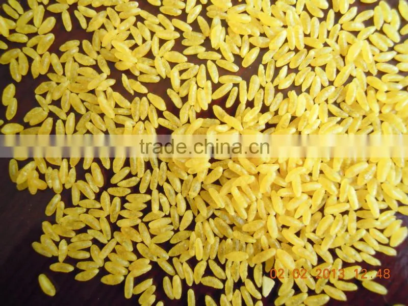 Artificial rice extruding machine