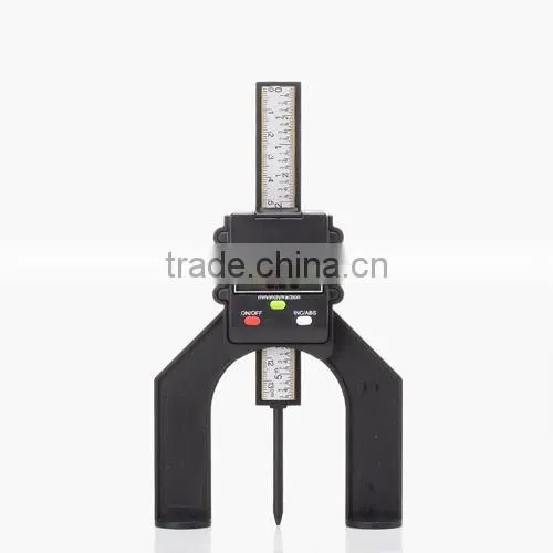 Digital Tread Depth Gauge LCD Magnetic Self Standing Aperture 80mm Hand Routers