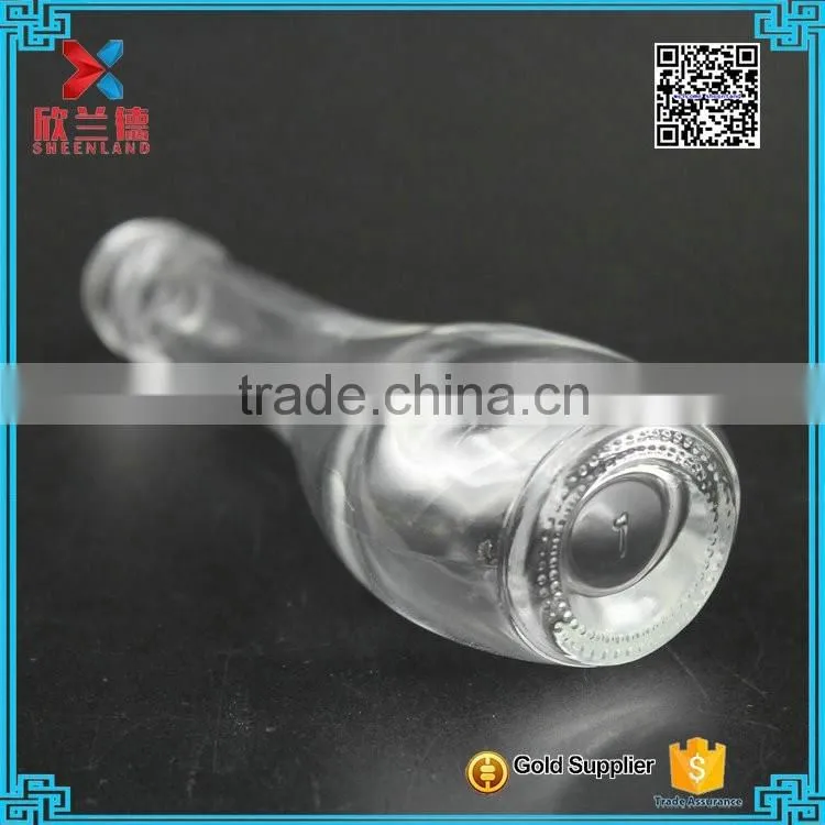 Customer made decorative glass small wine bottle/clear liquor bottle 25ml