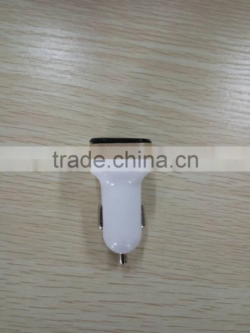 Cheap Wholesale white and silver Dual USB Car Charger for mobile devices customized mini Universal USB port