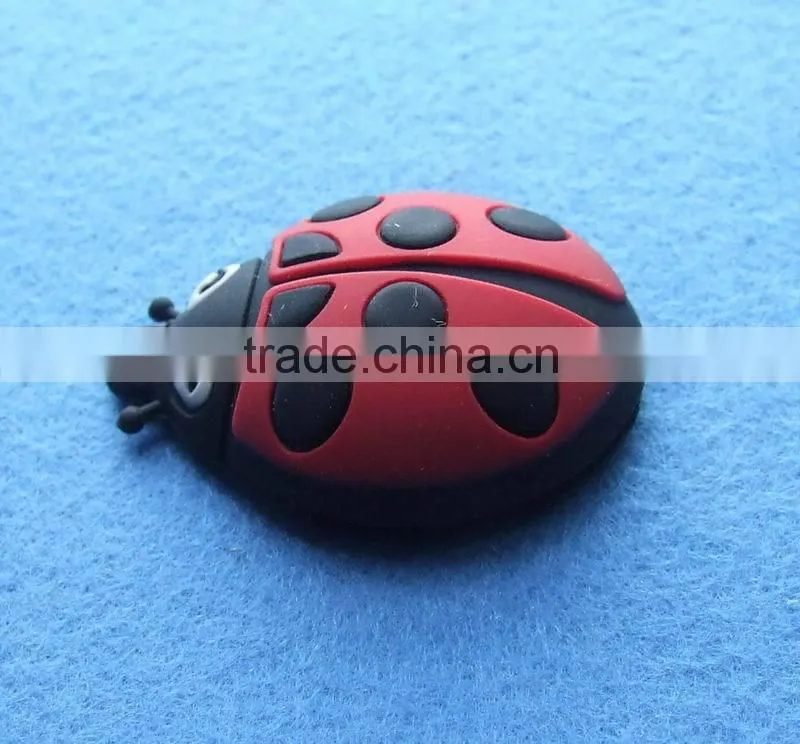 factory molding black PVC shoes tags