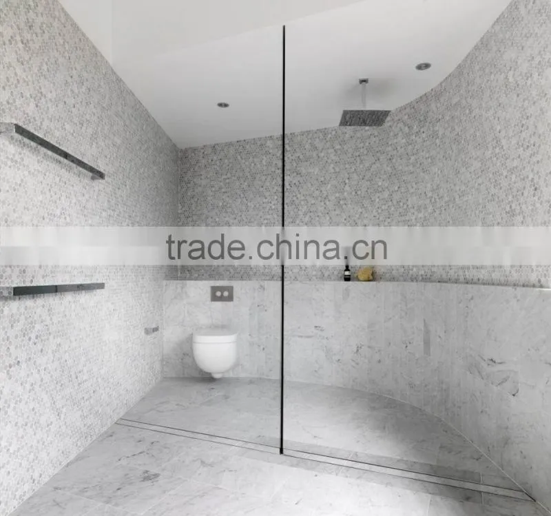 Irregular mosaic designs for bathroom