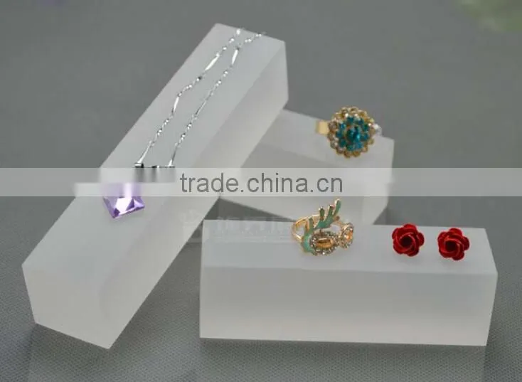 hot sell holder shoe acrylic display block