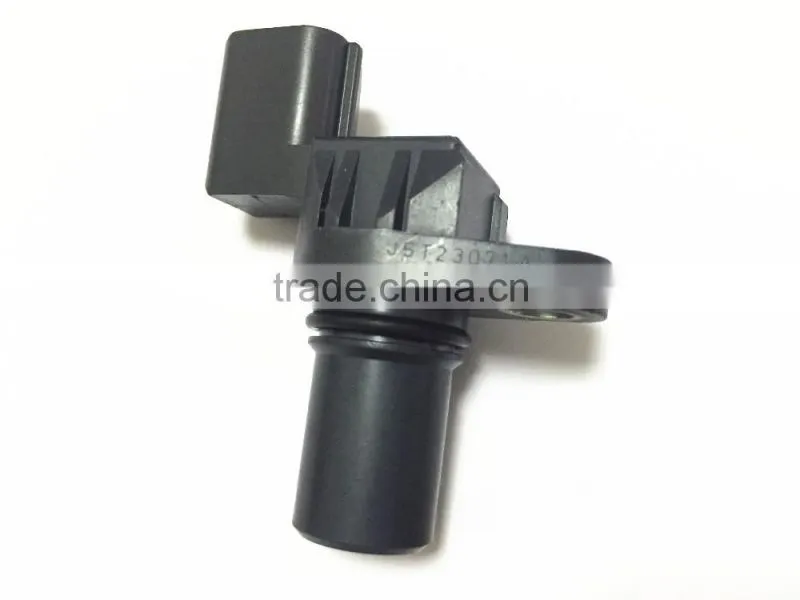 Camshaft Position Sensor CAM Sensor MD327107 J5T23071A