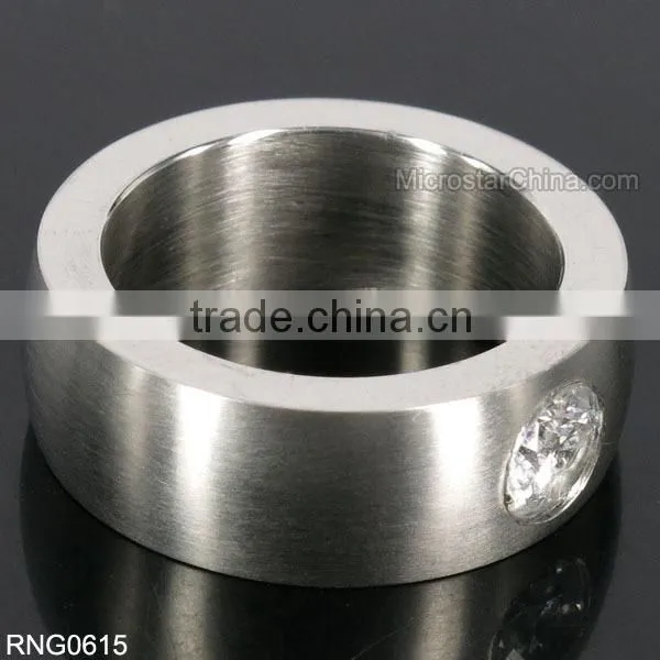 Cheap Wholesale Custom Made 304 Stainless Steel Finger Ring With Diamond