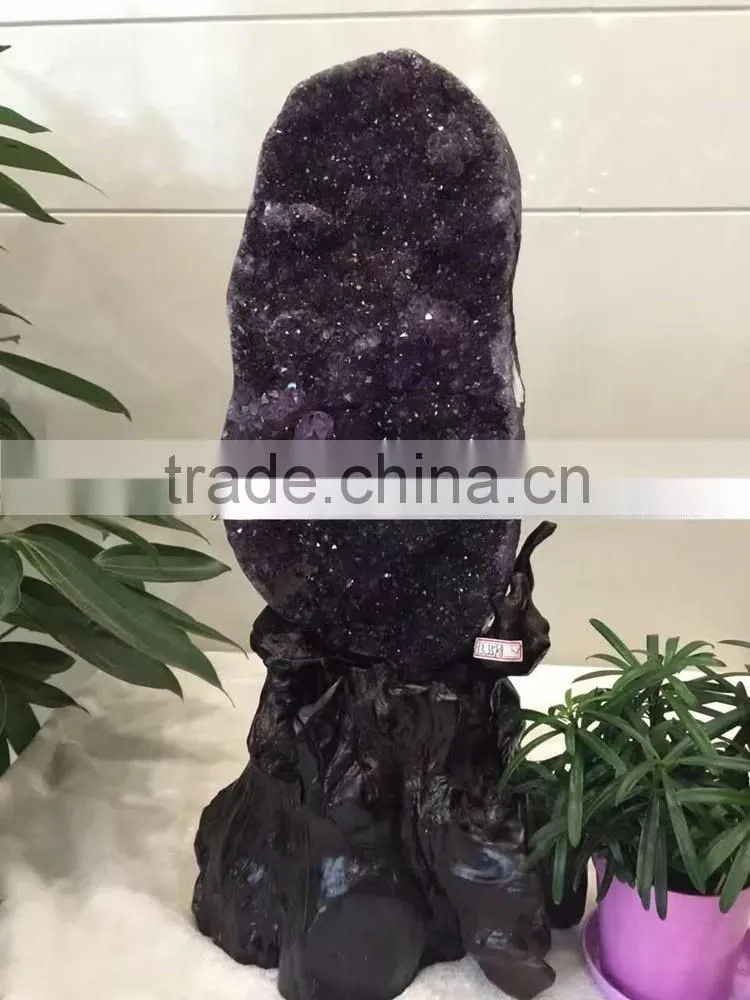 Natural Brazil Amethyst Crystals Stone Ornaments For Sale