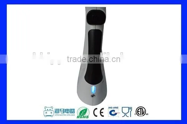 window vacuum cleaner with spray function
