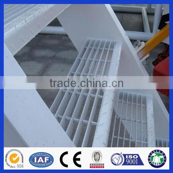 DM Bigger Round Holes Customized Hot Dip Galvanized Steel Grating Galvanized Plain Steel Bar Grating