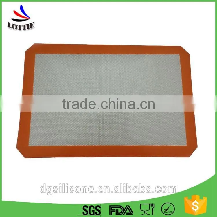 Hot sale food grade Fiber mat heat resistant silicone microwave oven mat/silicon baking mat