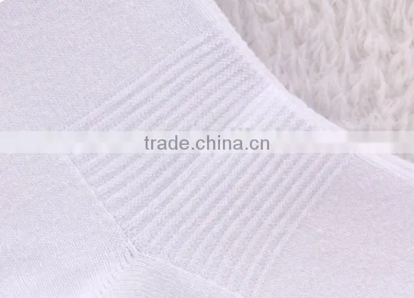 2015 embroidery logo black socks