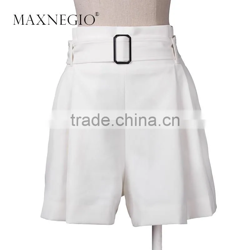 Guangzhou Maxnegio Wholesale 2016 New Style Fashion Loose Casual Women Shorts Black/ White with Belt