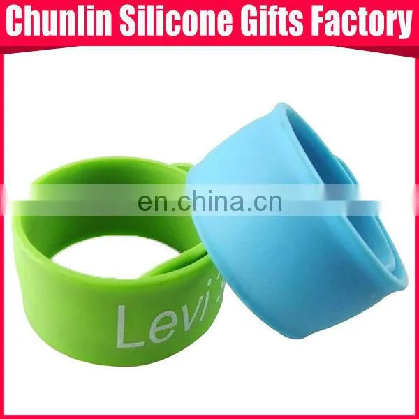 Custom silicone Slap Bracelets for football team