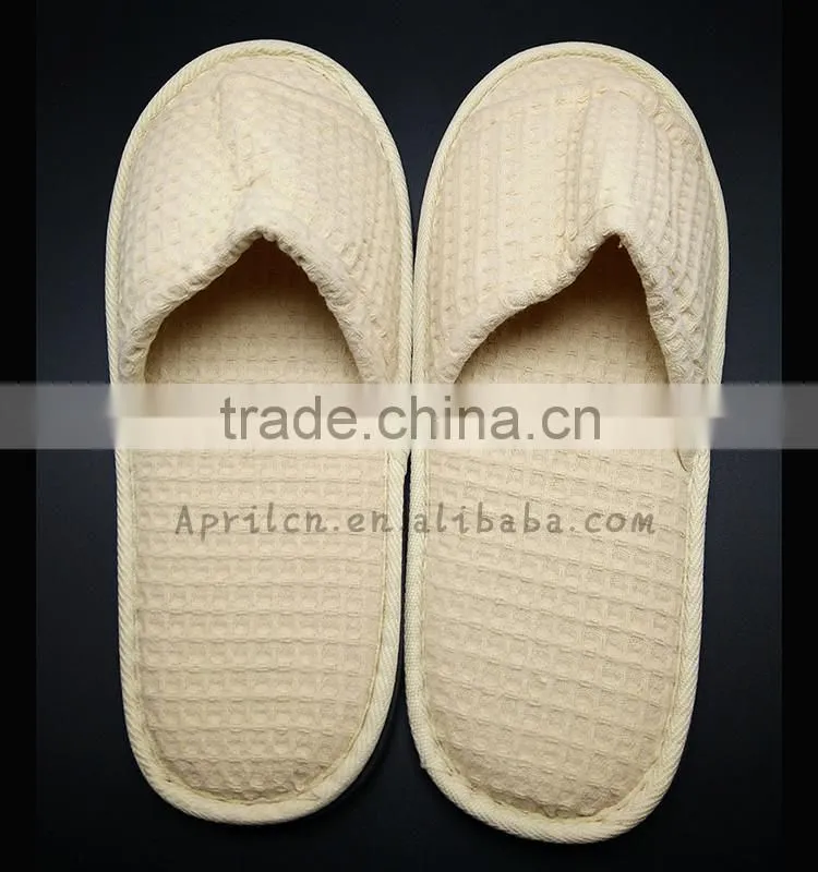 fancy women warm slippers for bedroom