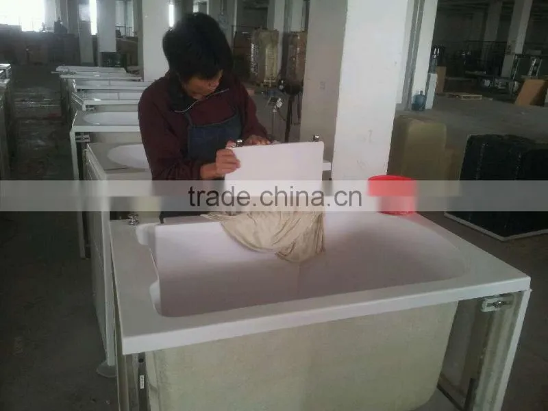 Acrylic Tub for Elderly People