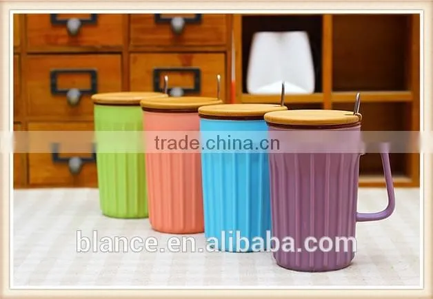 colorful stripe embossed ceramic cup with lid and spoon