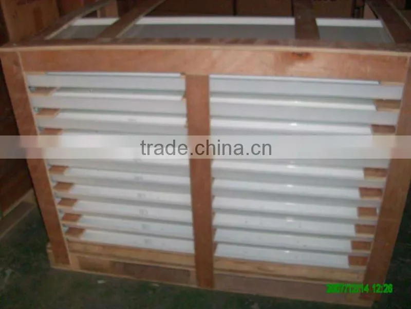 T8 flourescent light fixture with shade