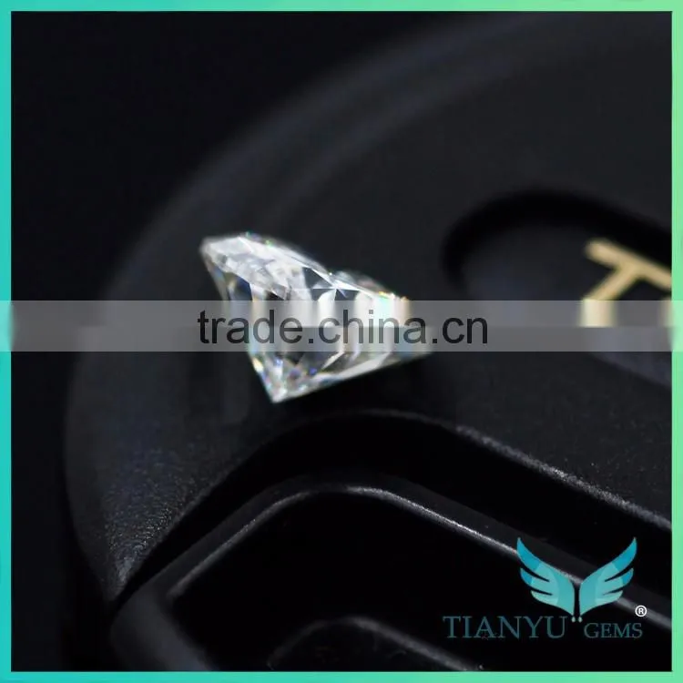 0.5ct 5mm lab created diamond D E clolorness stone forever one band moissanite