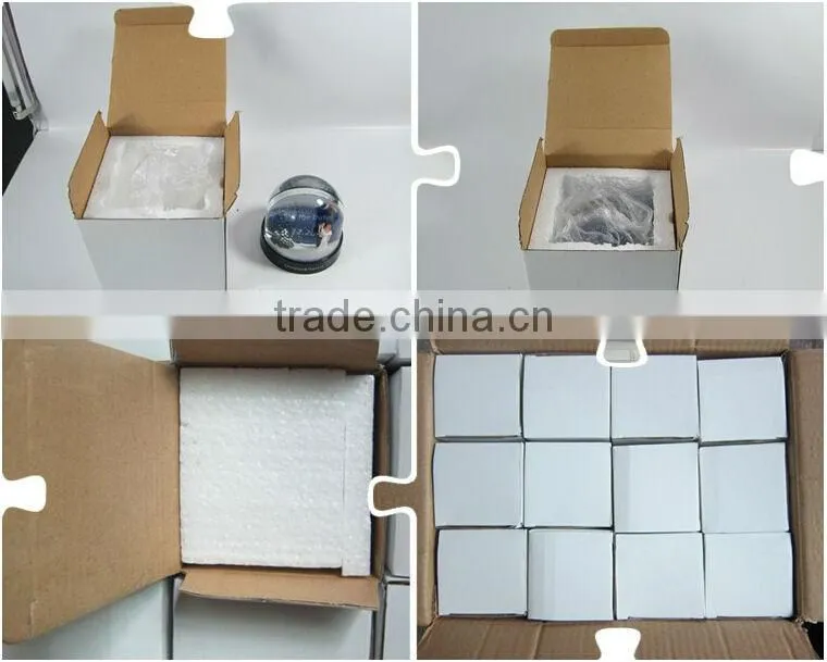 2015 custom plastic snowball with resin figurine