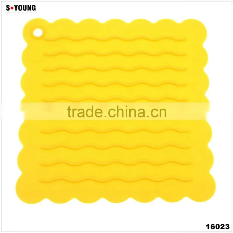 16021 heart shape silicone high temperature heat insulation mat kitchenwares silicone mat flexible silicone heating mat