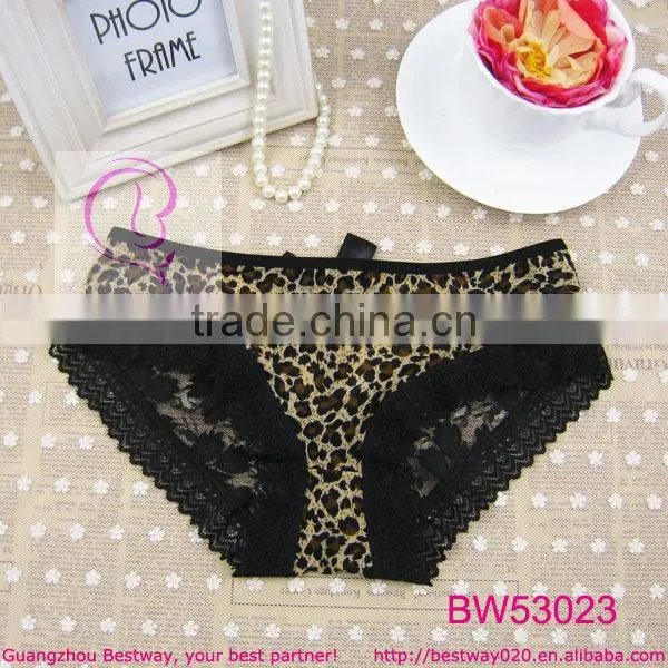Sexy girl photos of back lace cheeky panty front printed leopard back with rhinestone strip panty