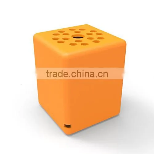 Bluetooth Mini Speakerphone Put in Car Hottest Speaker Wireless 3.5mm Line-in Connection