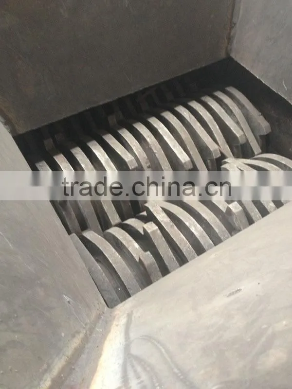 2014 Huahong acacia wood chips making machine prices