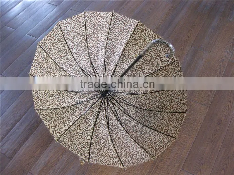 16 Panels China Wholesale Cheap Promotional Golf Umbrella