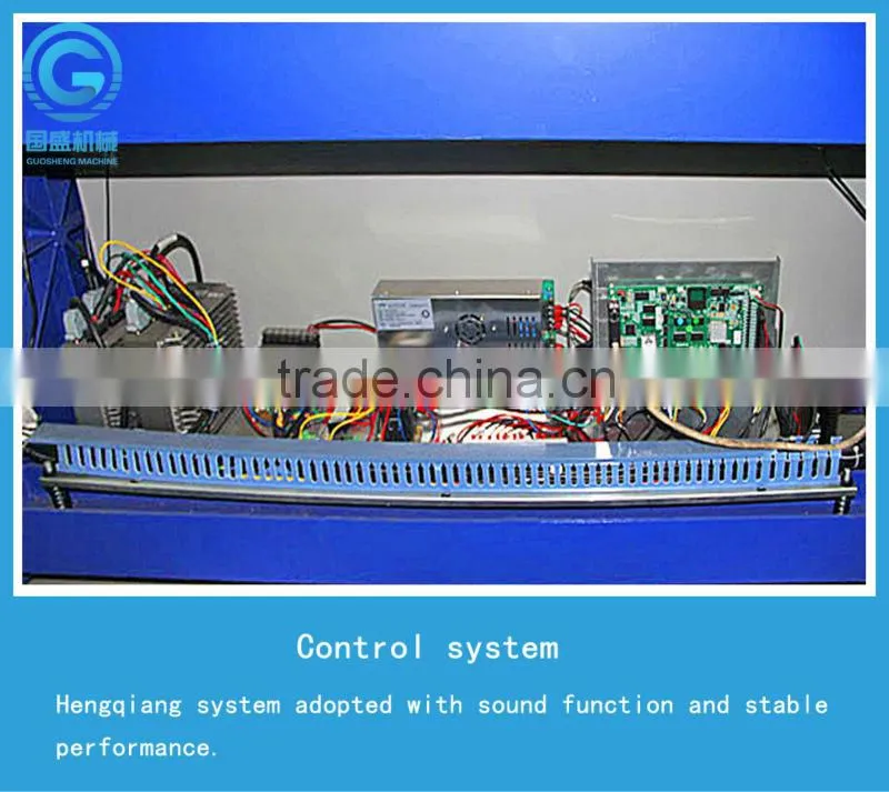 Fashion gloves knitting machine