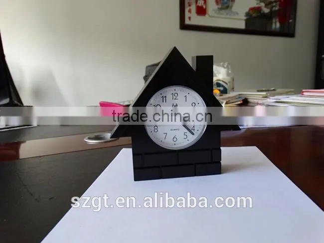 HD 720P Wi-Fi support Android and IOS system PC PIR hidden in clock camera DVR