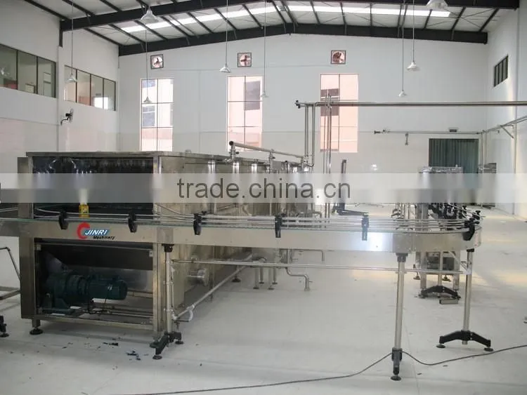 Spray pour cooling bottle machine
