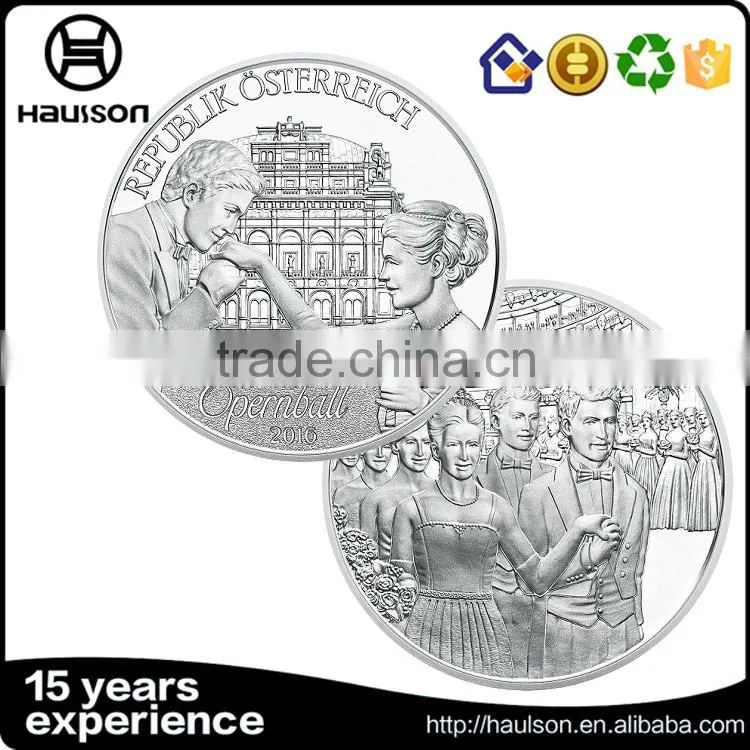 2016 China fashionable collective beautiful design die cast copper material fine silver plating love wedding souvenir coin