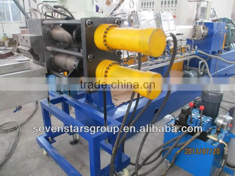 Machine for making PET granule