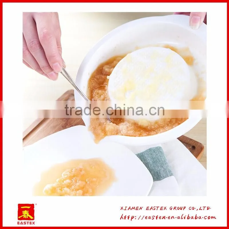 Multipurpose manual grinder for kitchen use