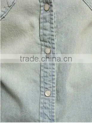 2016 fashion slim fit long sleeves washed denim shirt for girls with two pockets on the chest