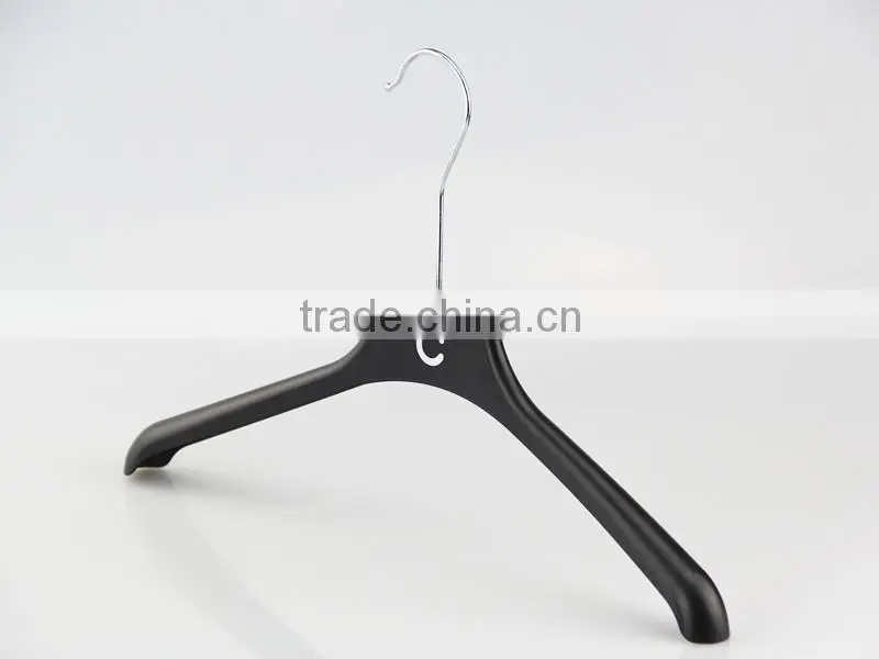 IMY-495 black plastic female hangers for ladies