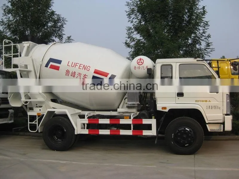 FOTON brand FORLAND chassis 4cbm mini concrete mixer truck for sale