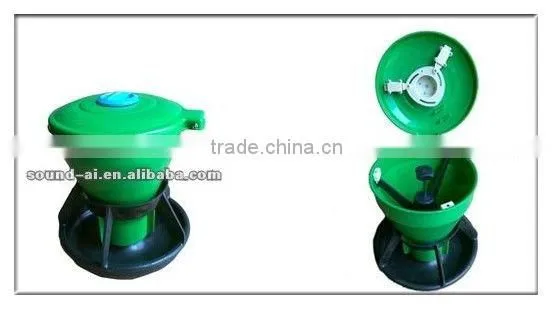 Automatic pet feeder
